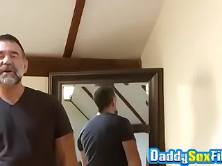 Grown-up gay guy receives sloppy blowjob before analdrilling